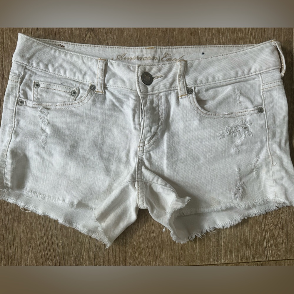 American Eagle White Shorts